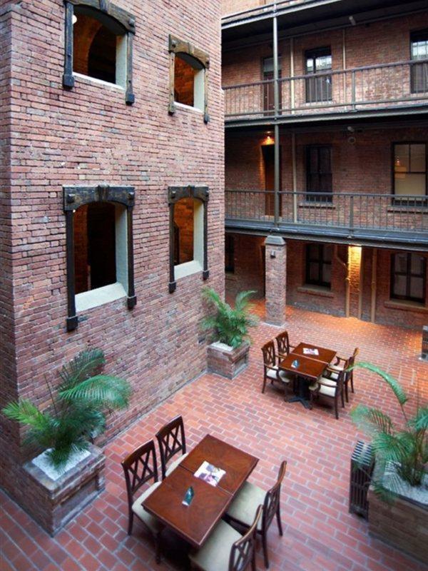 Quest Gordon Place * Melbourne