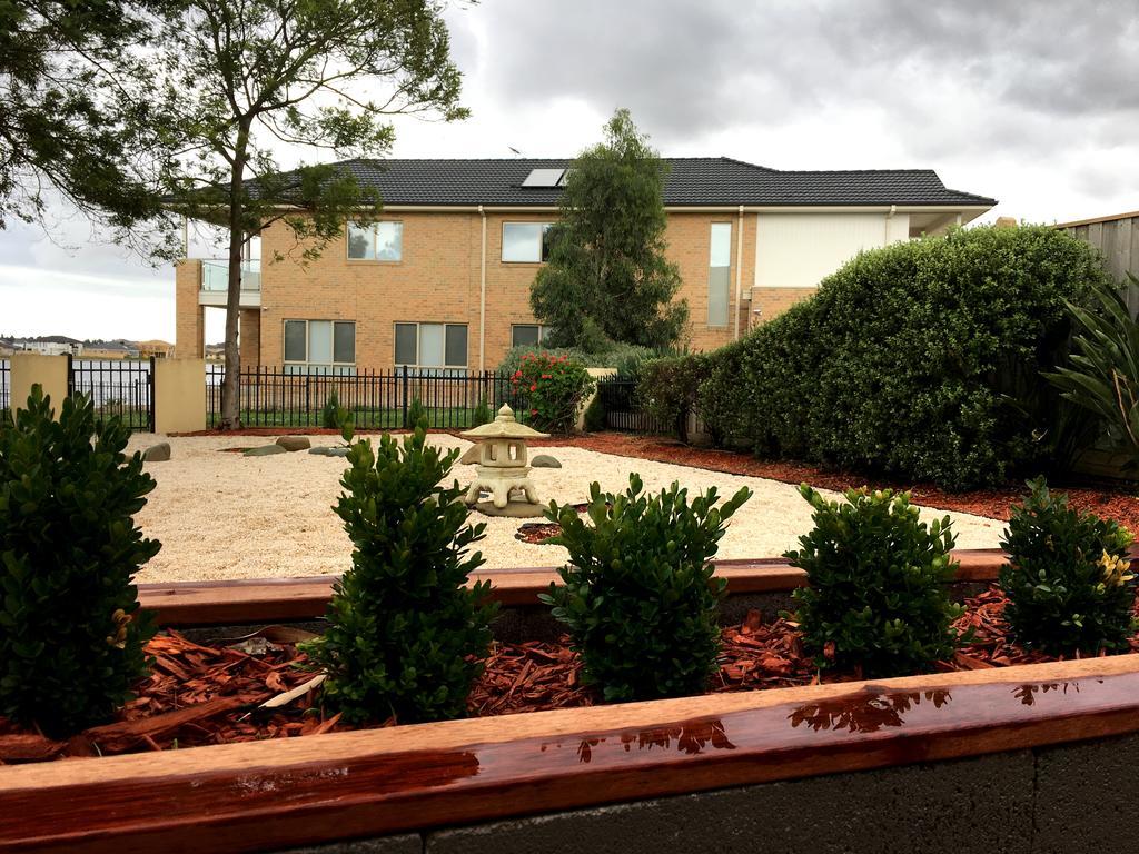 Deluxe Lake View House 20mins Cbd Guest house Melbourne