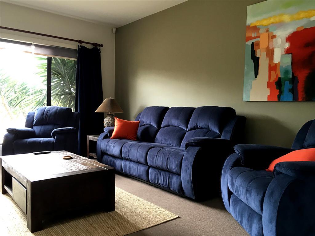 Guest house Deluxe Lake View House 20mins Cbd 5*