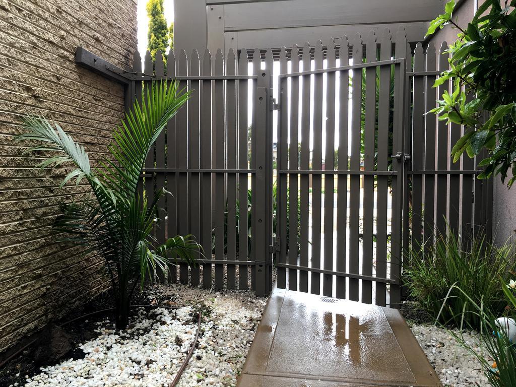 Deluxe Lake View House 20mins Cbd Melbourne
