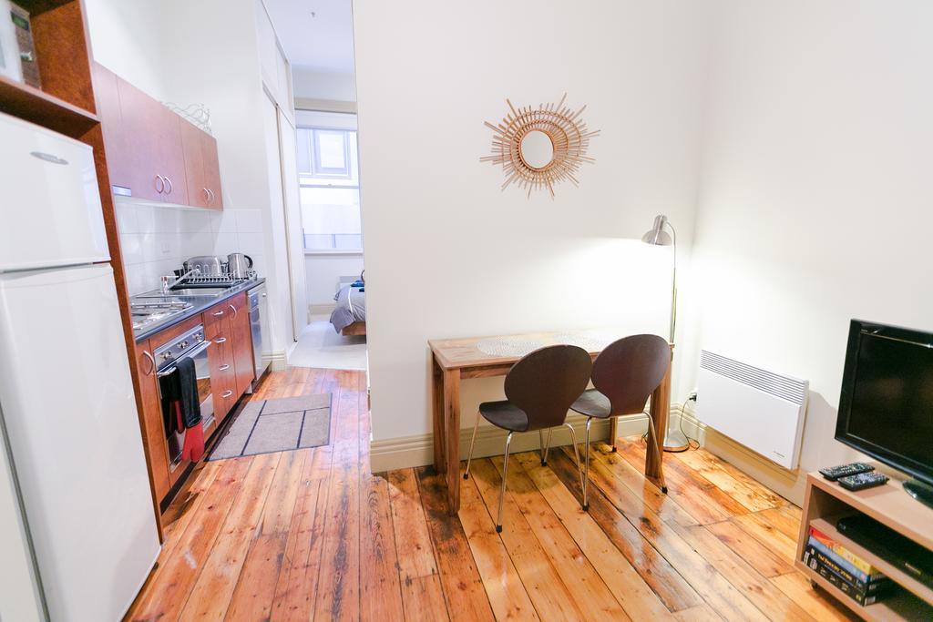 Flinders Lane Superior Apartment *
