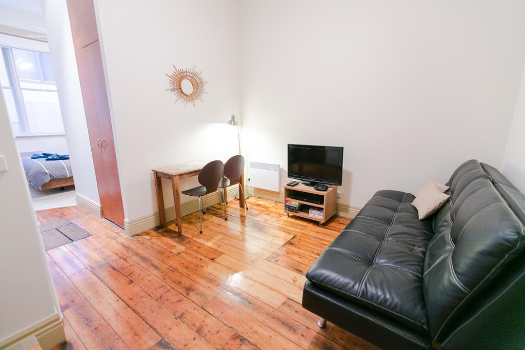Flinders Lane Superior Apartment