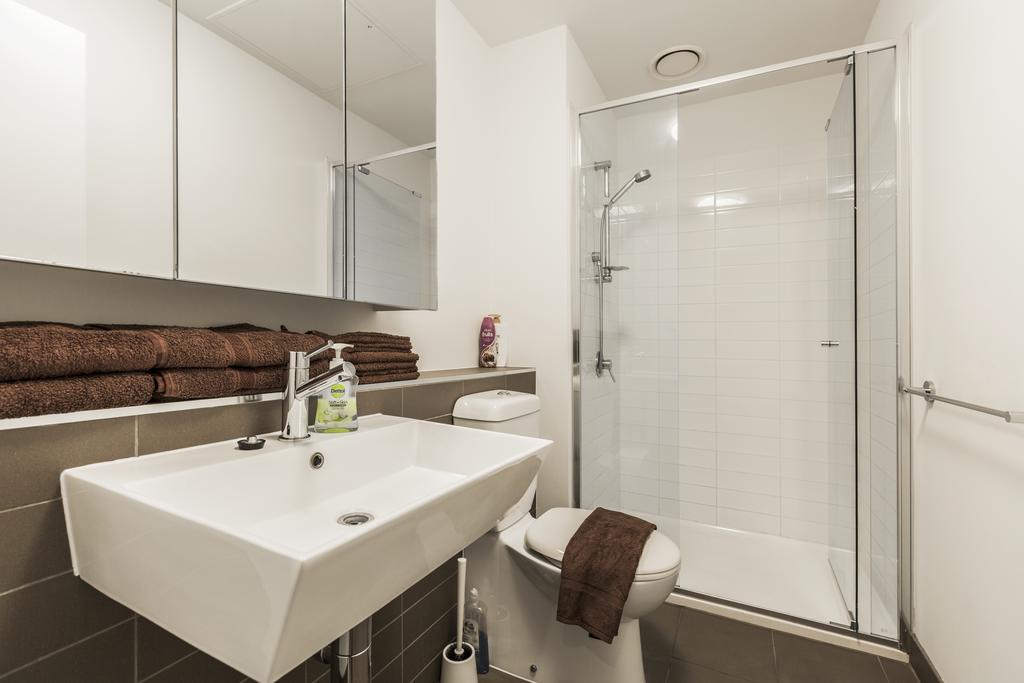 Apartment Uws Madison Melbourne Cbd Apartment Melbourne