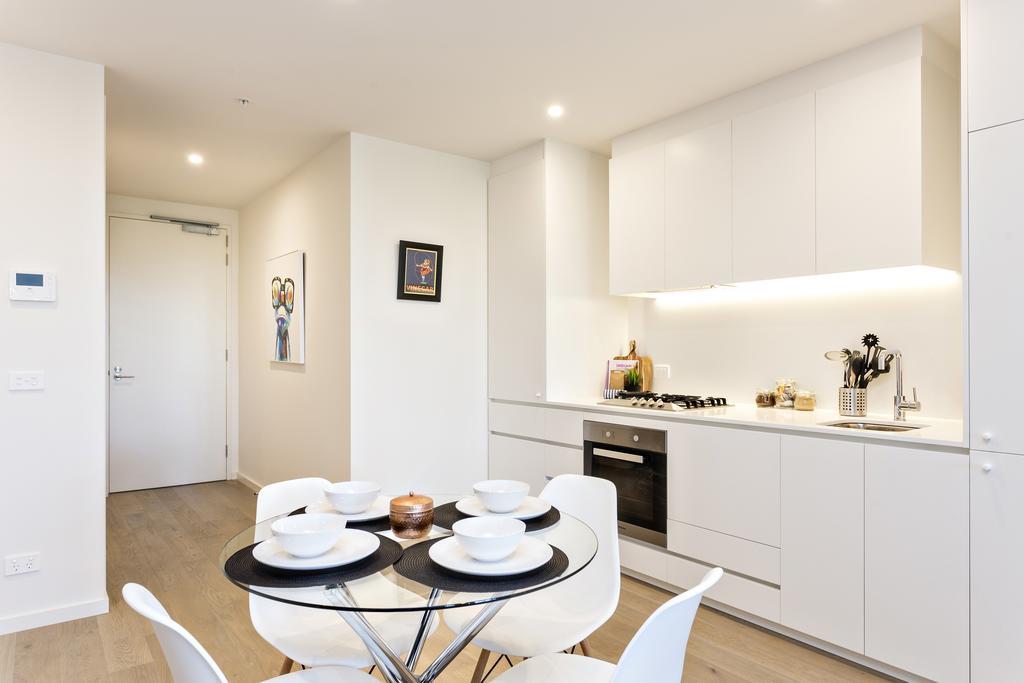 Complete Host Park View St Kilda *