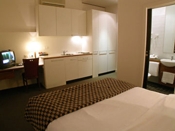 Metro On Bank Place Aparthotel Melbourne