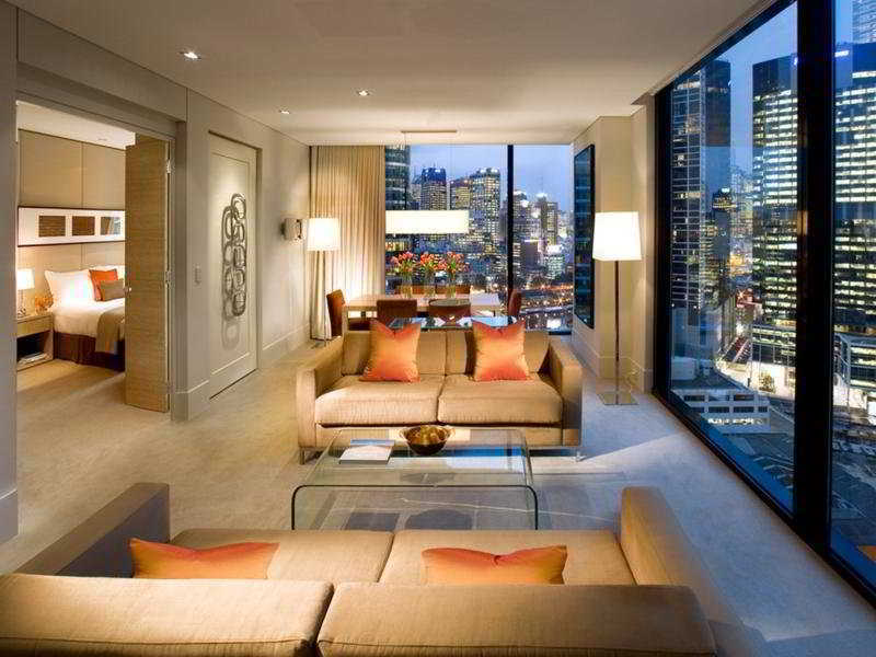 Crown Promenade 4*