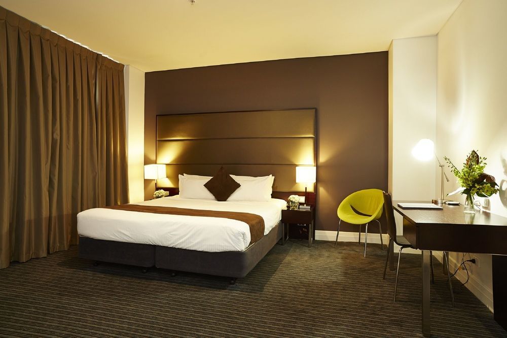 Rendezvous Melbourne