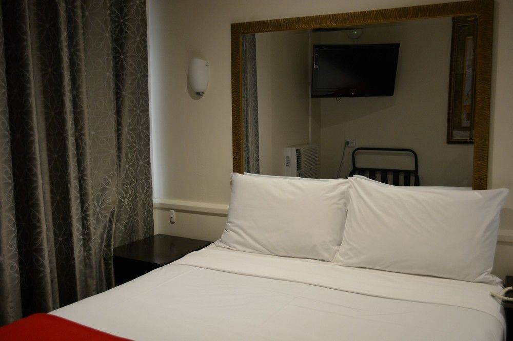 Square 3* Melbourne