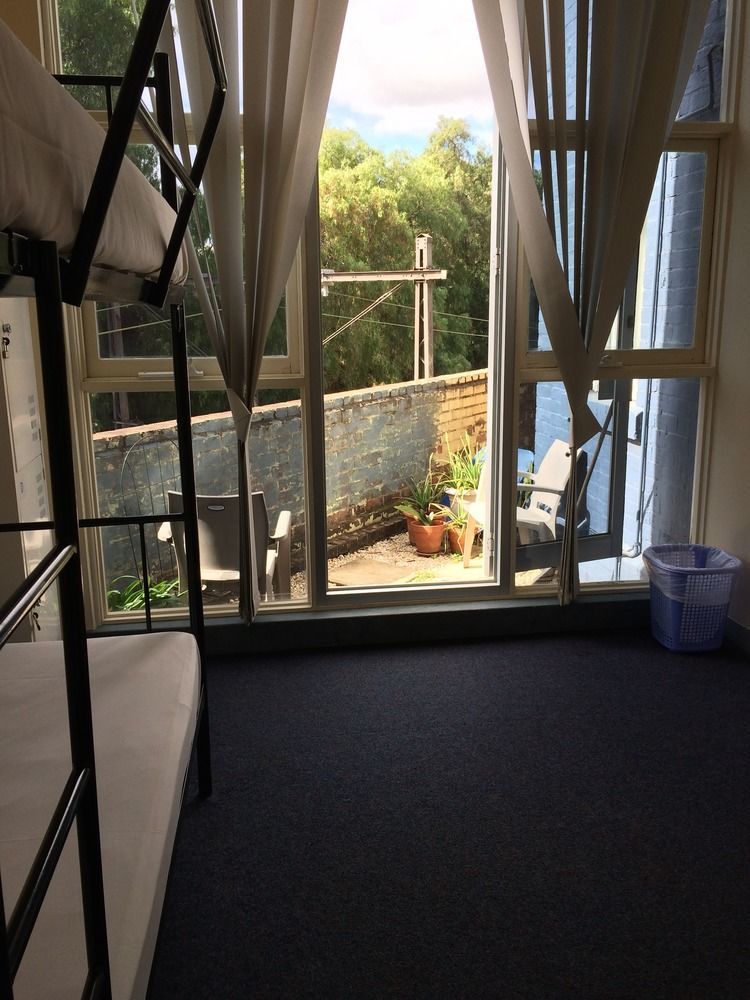 Smartstay Melbourne Bed & Breakfast