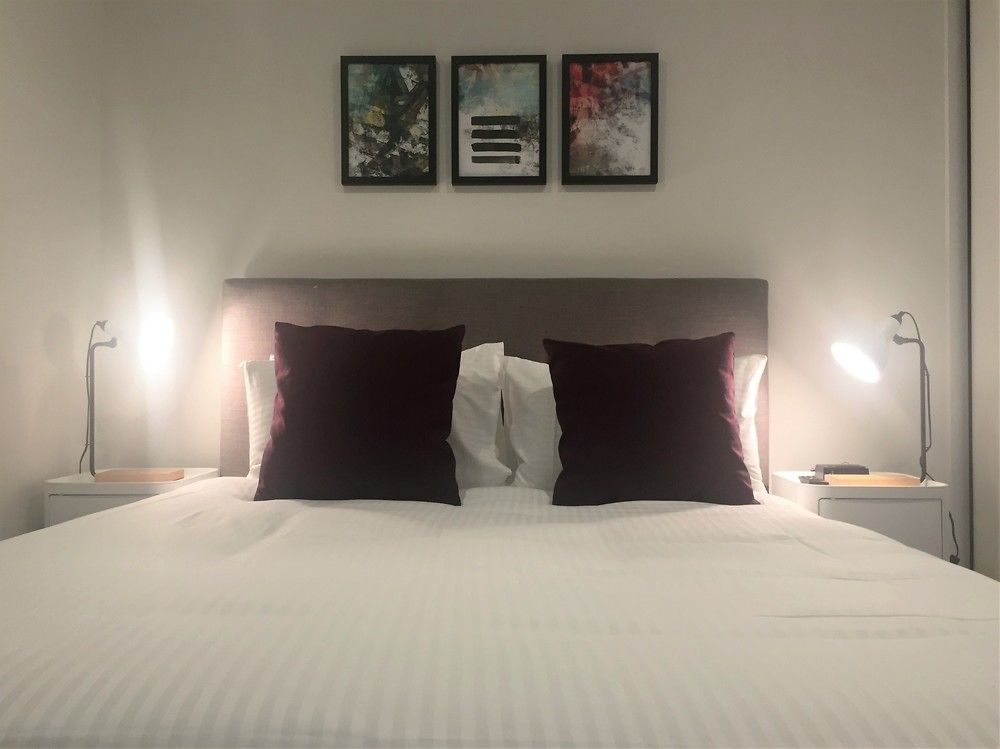 Playhouse Abbotsford Aparthotel 4*