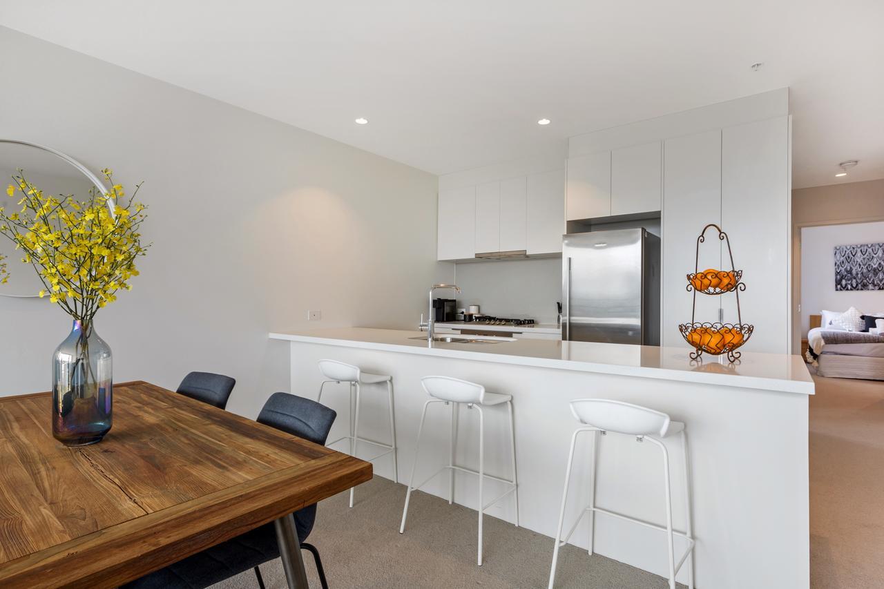 Serviced Apartments Melbourne - Platinum Aparthotel