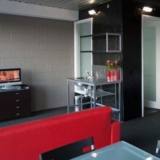 Summer House Hostel
