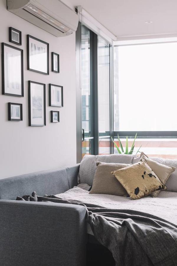 Designer 2 Bedroom + Pool + Gym + Close To Cbd * Melbourne