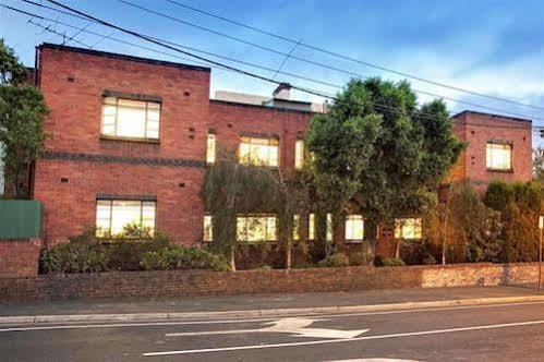Ozihouse Richmond *