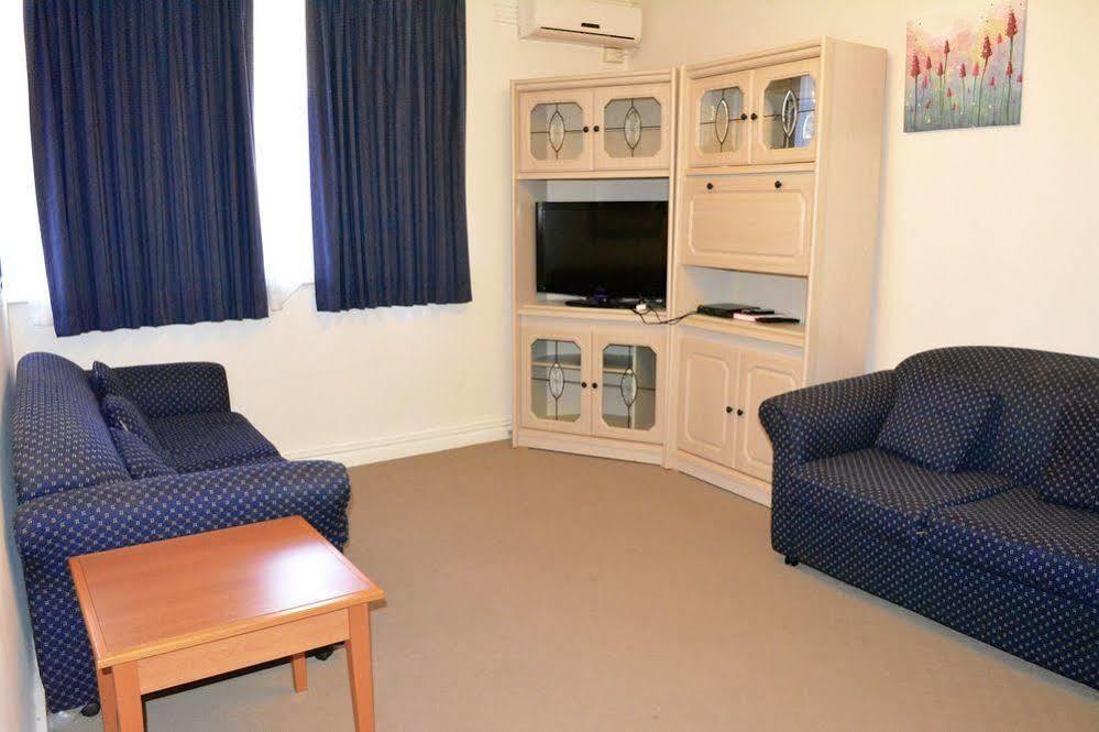 Summer House Hostel