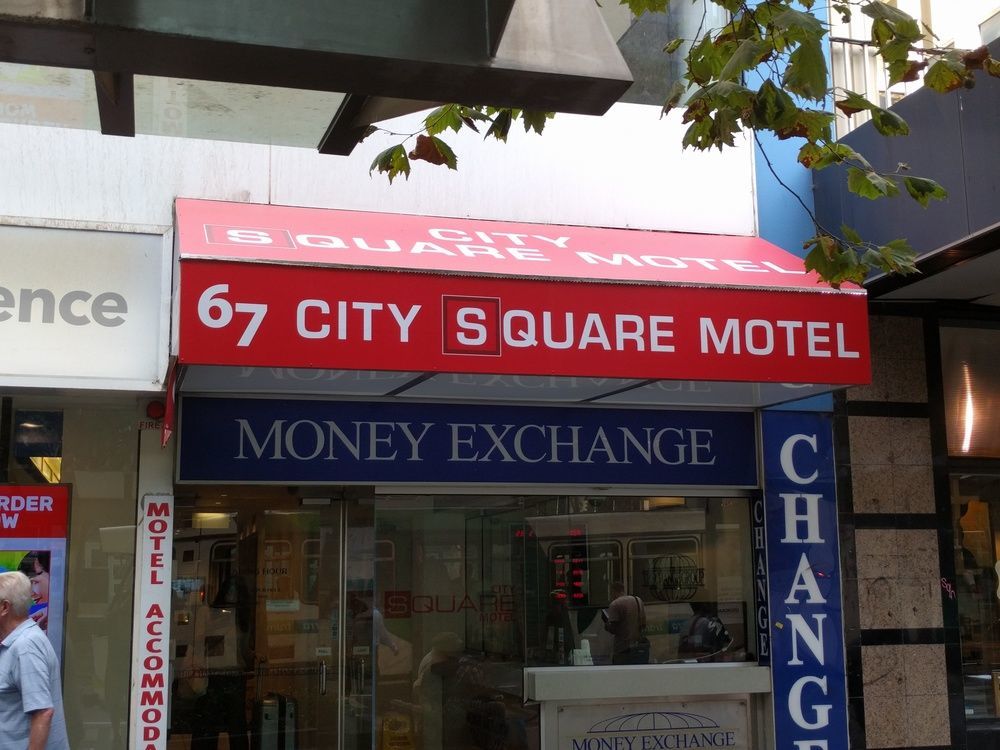 Square 3* Melbourne