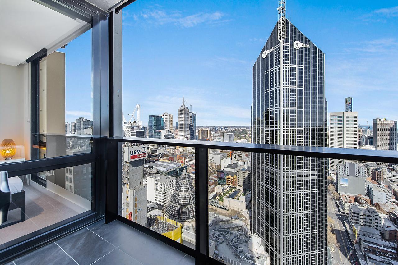 Empire Tower Apartment