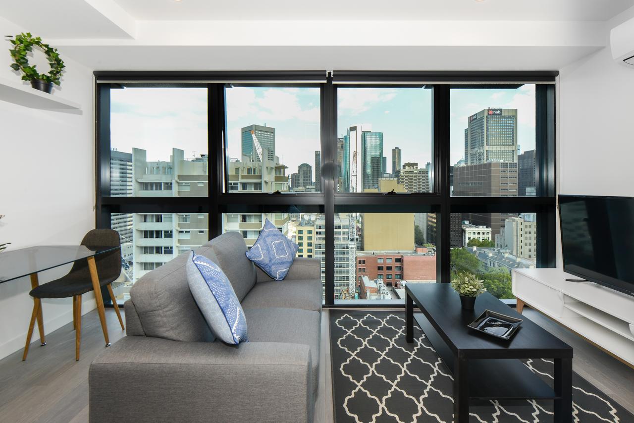 Mono On La Trobe Street Apartment *