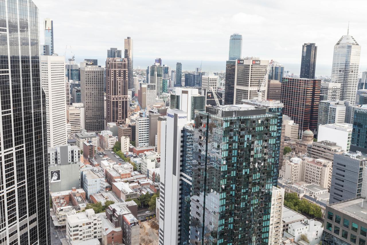 Empire Tower Apartment *