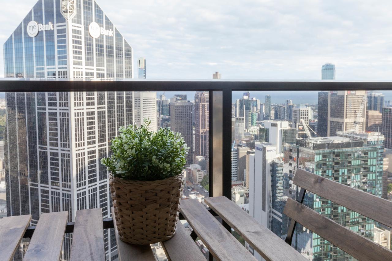 Empire Tower Apartment