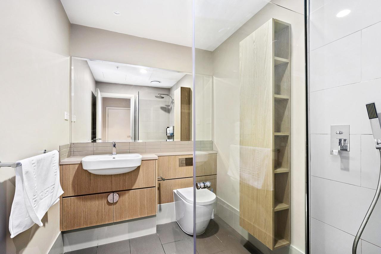 Roomerang At Istana 5 Apartment Melbourne