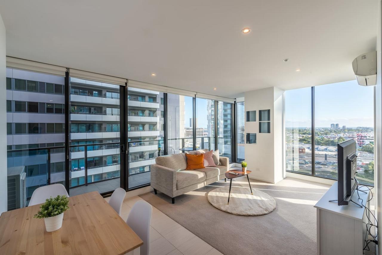 Southbank 2 Bed With View Next To Crown Apartment