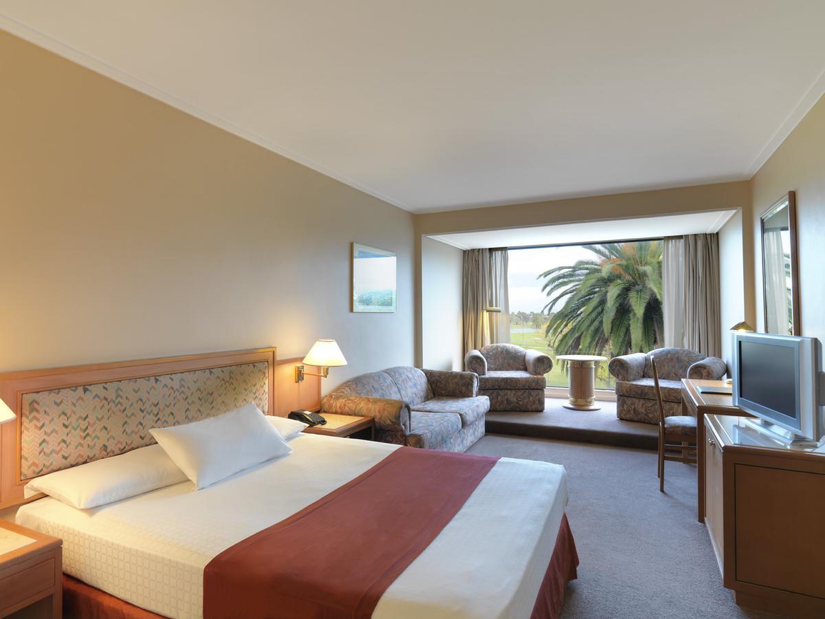 Hotel Bayview On The Park 4*