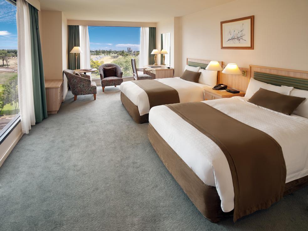Hotel Bayview On The Park 4*