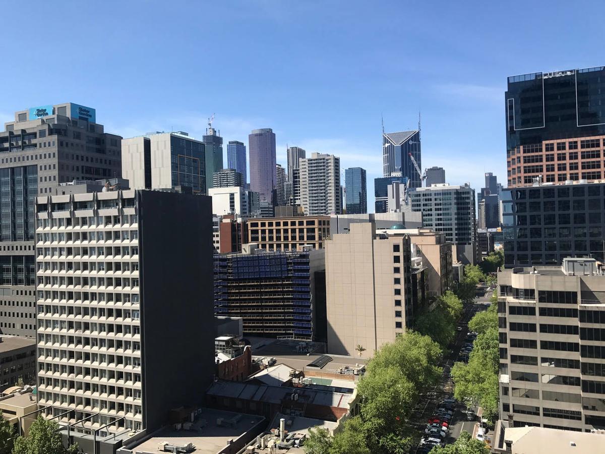 New 3 Bedrooms, Free Carpark & Wi-fi Apartment Melbourne