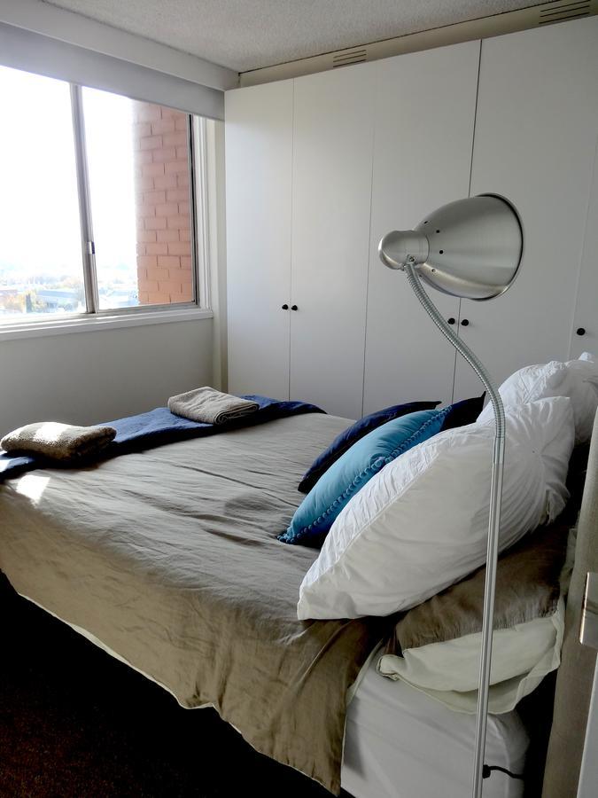 Spectacular Views Top Floor- Private Apartment. Apartamento Melbourne