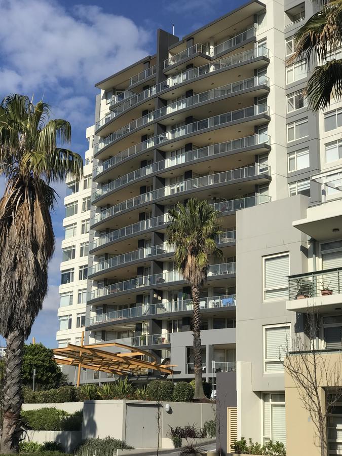 Beachside Port Apartment