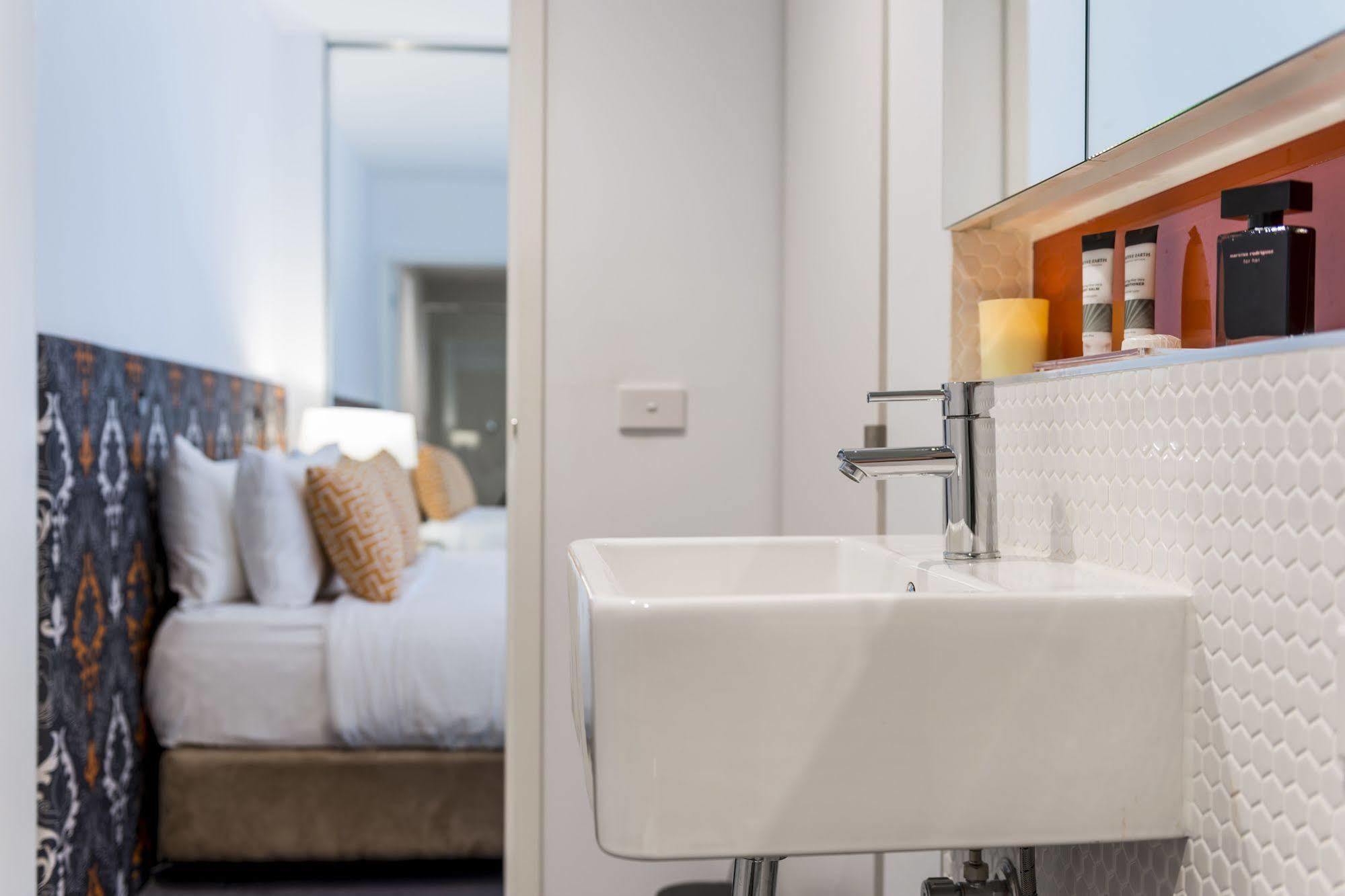 Aparthotel Oaks South Yarra 4*