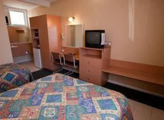 Motel Parkville