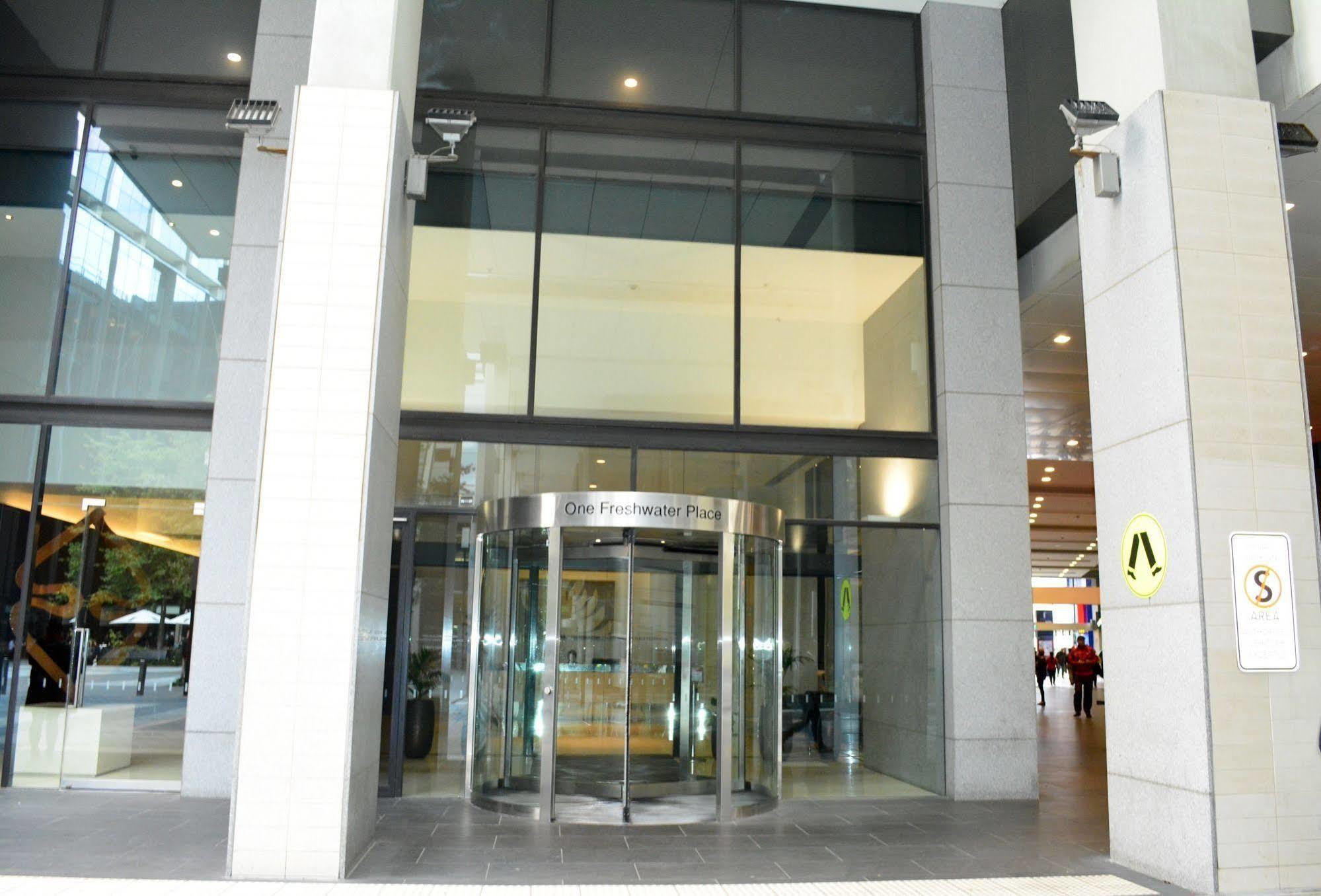 Southbank Freshwater Place 4*