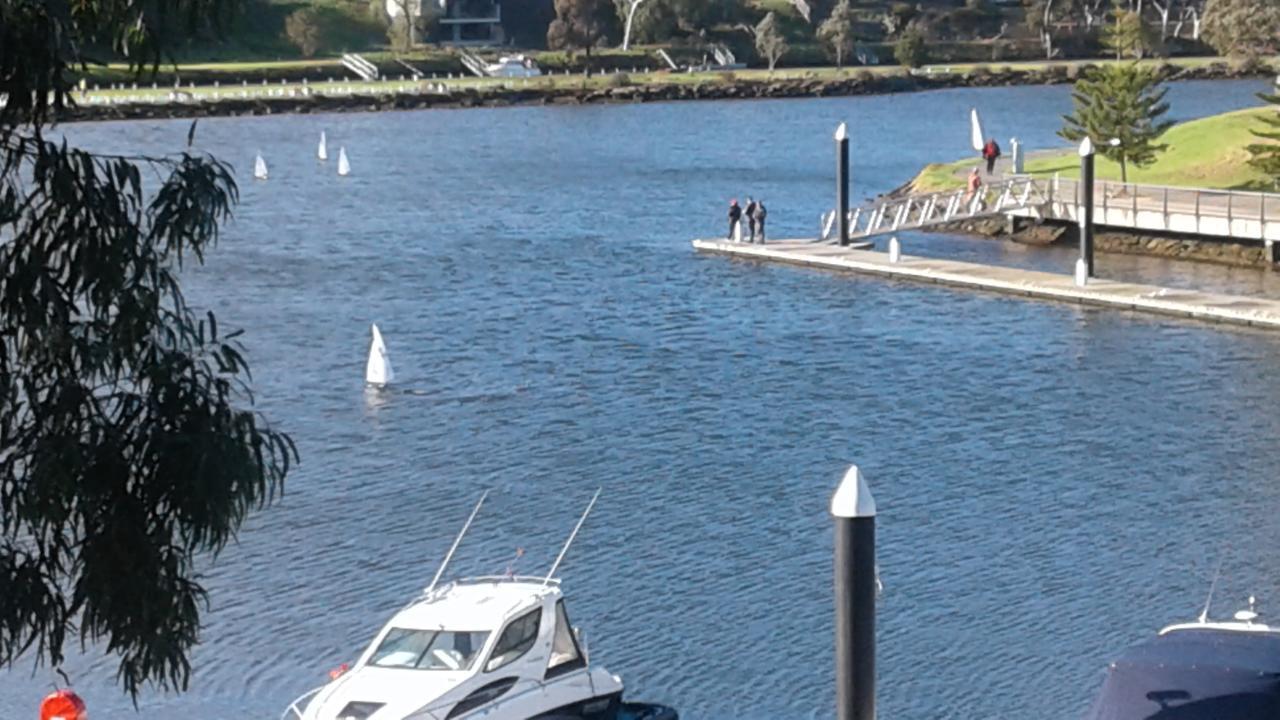 Marina View On The River, Melbourne Apartment Maribyrnong