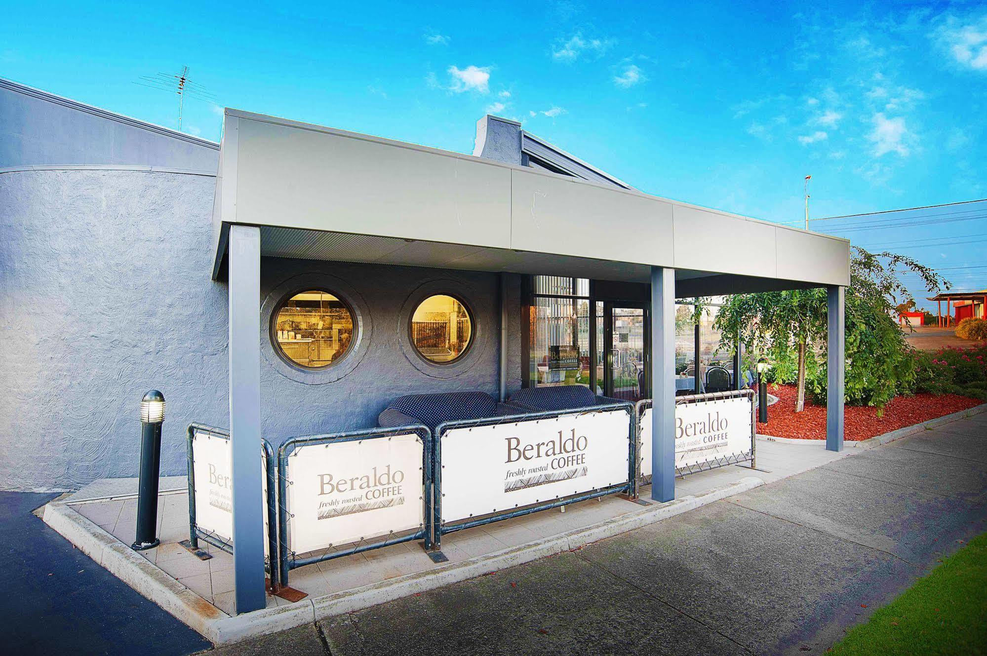 Mahoneys Motor 3* Melbourne