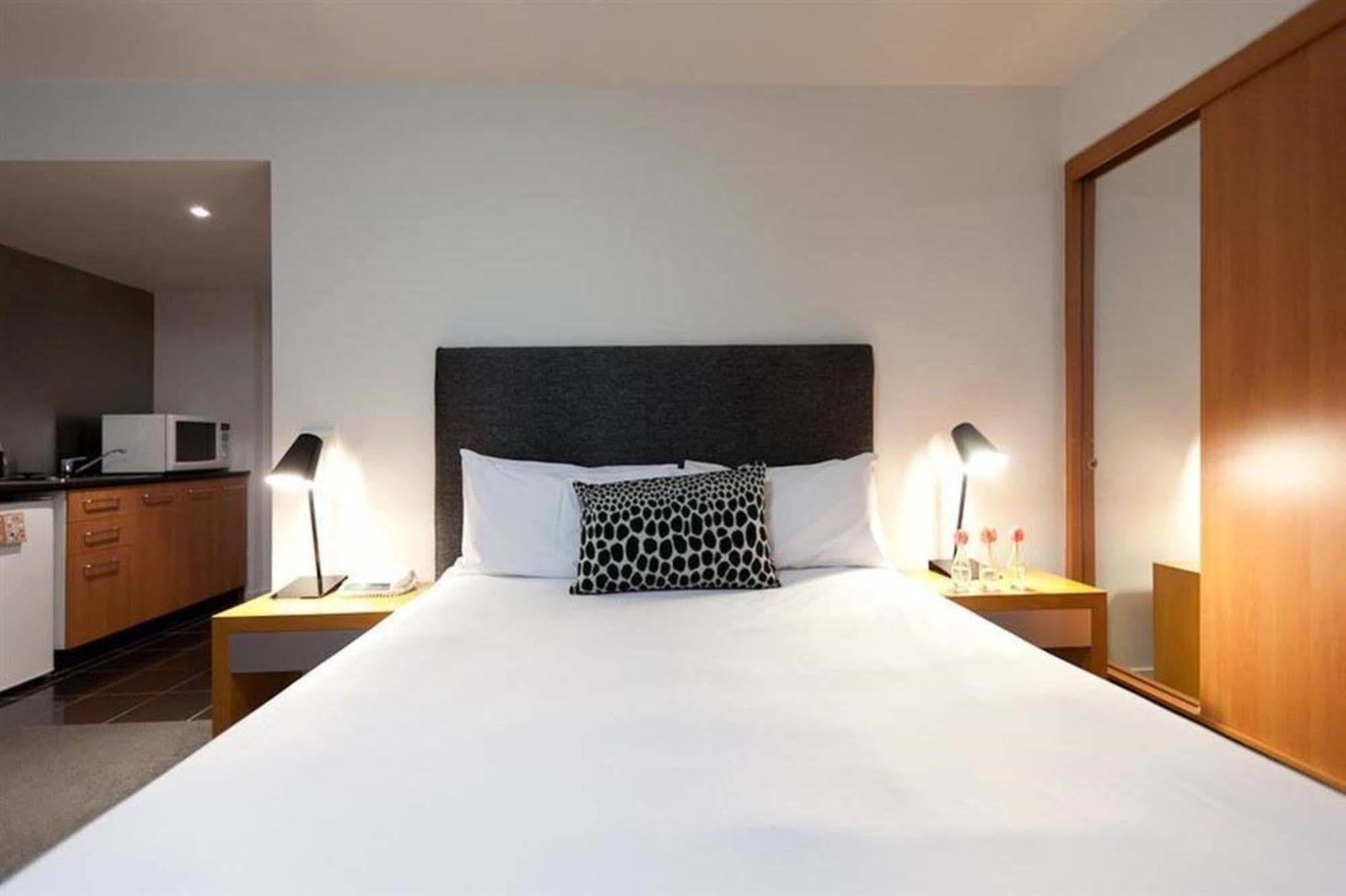 Aparthotel Punthill - Little Bourke Melbourne