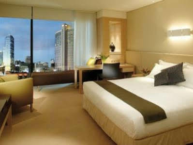 Crown Promenade Hotel