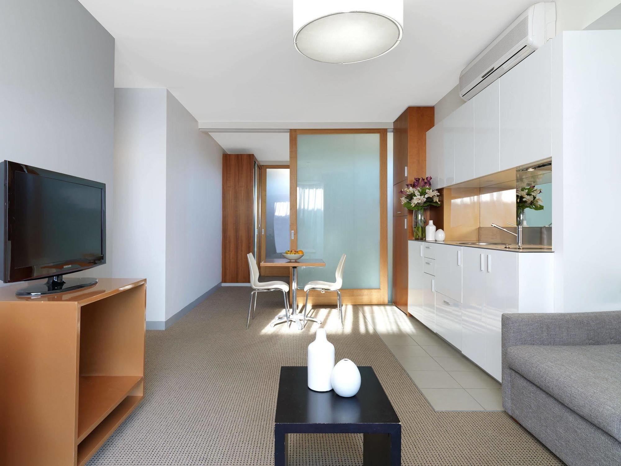 Adina St Kilda 4* Melbourne