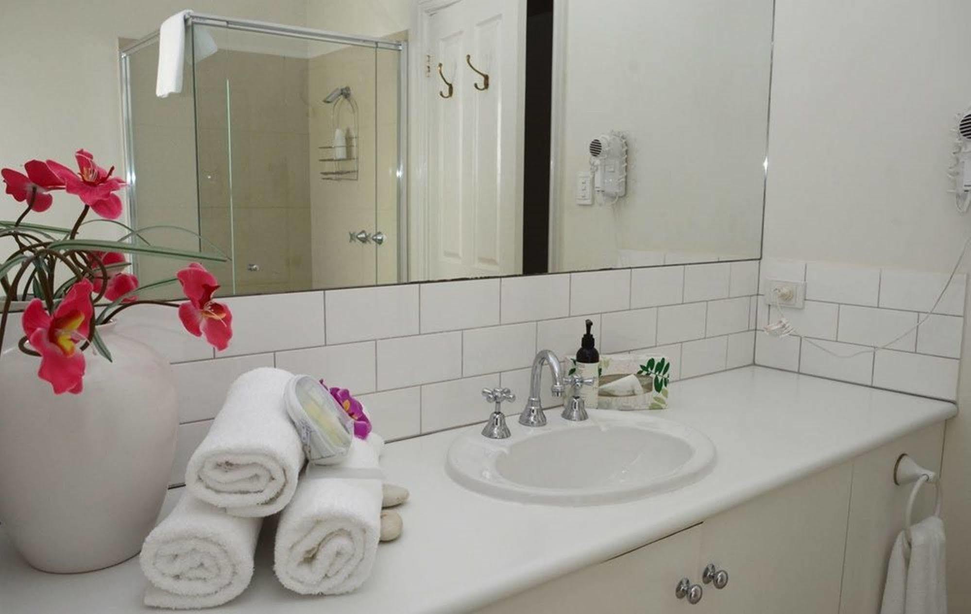 Birches Serviced 3* Melbourne
