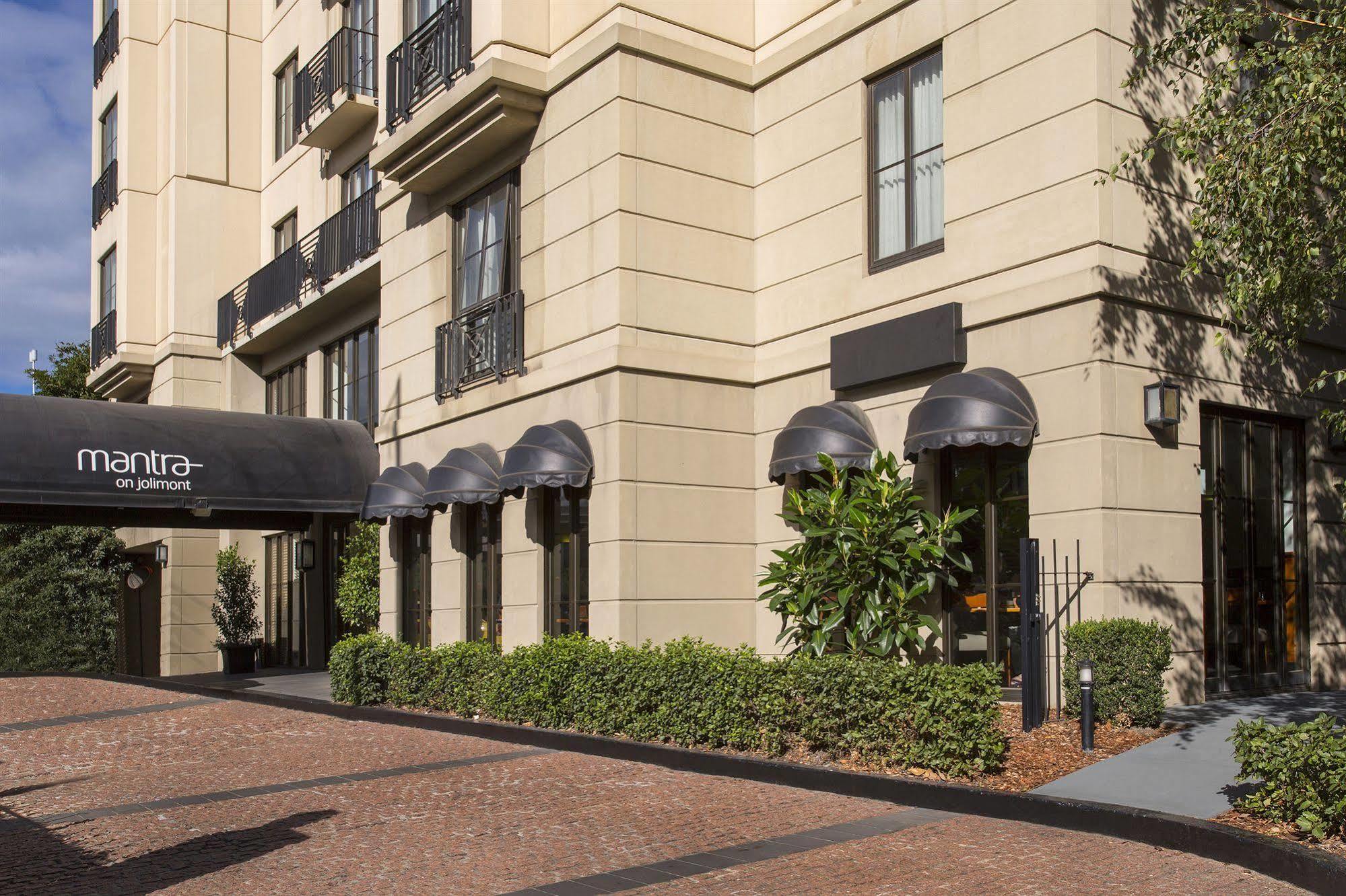 Mantra On Jolimont Aparthotel Melbourne