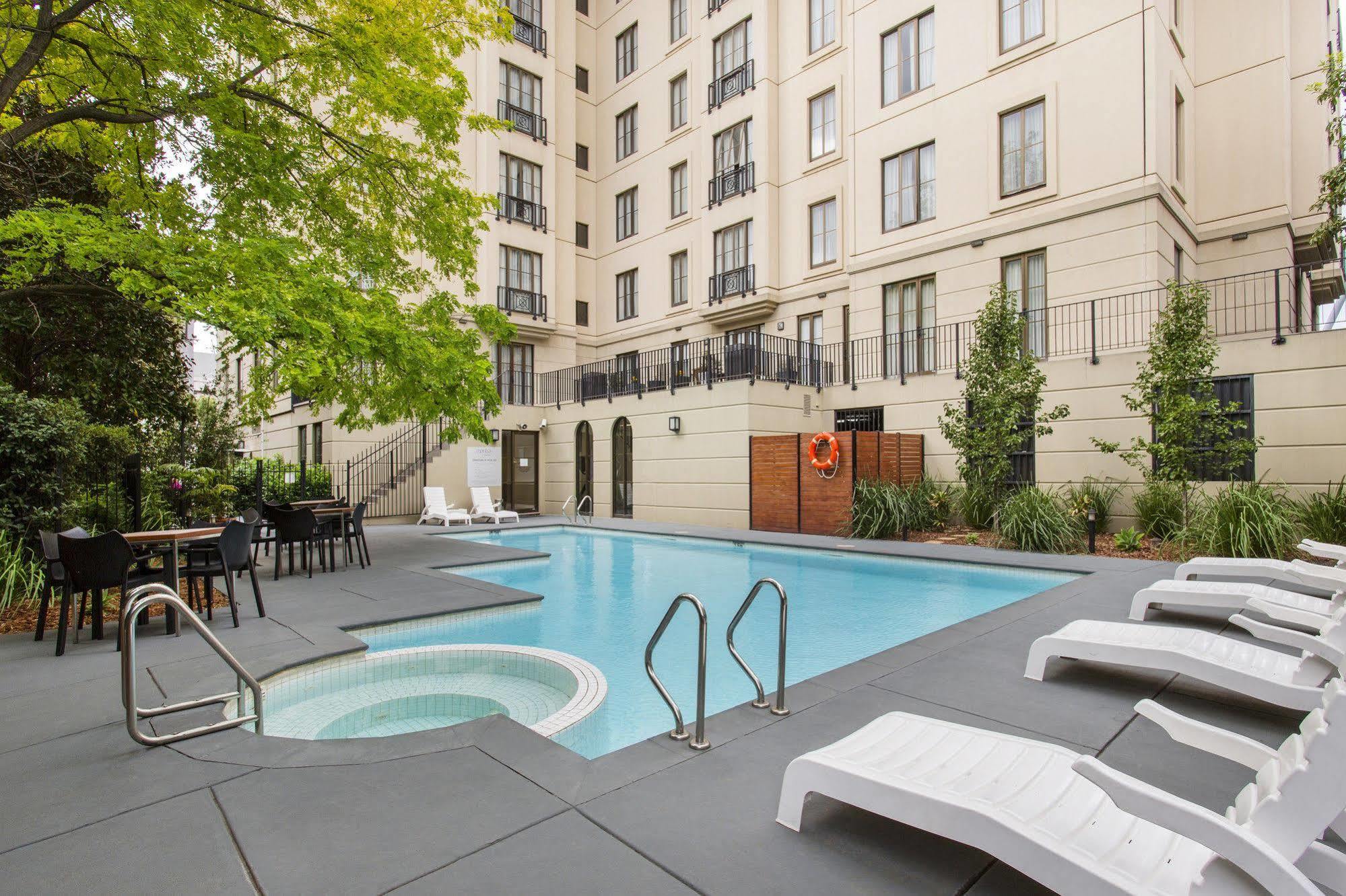 Aparthotel Mantra On Jolimont Melbourne