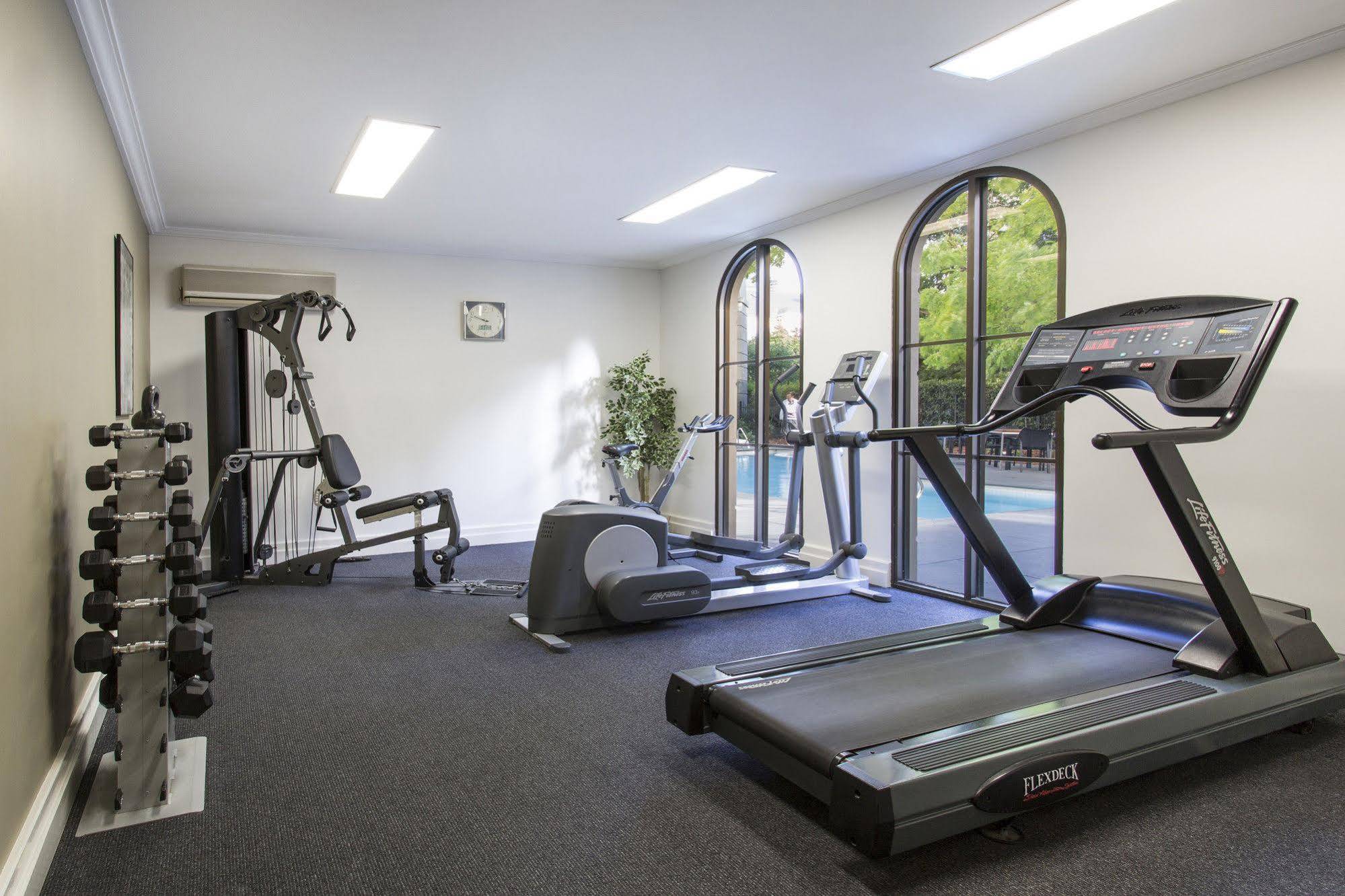 Aparthotel Mantra On Jolimont Melbourne