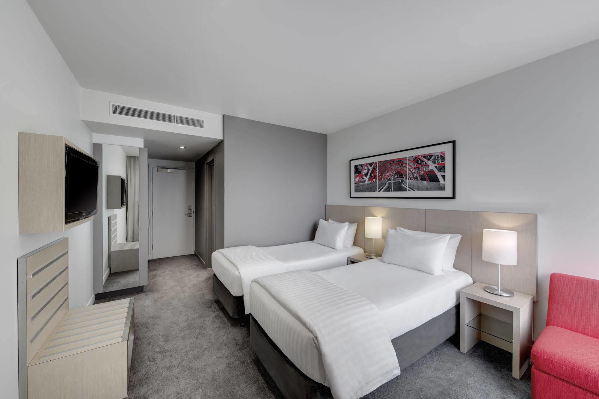 Travelodge Docklands