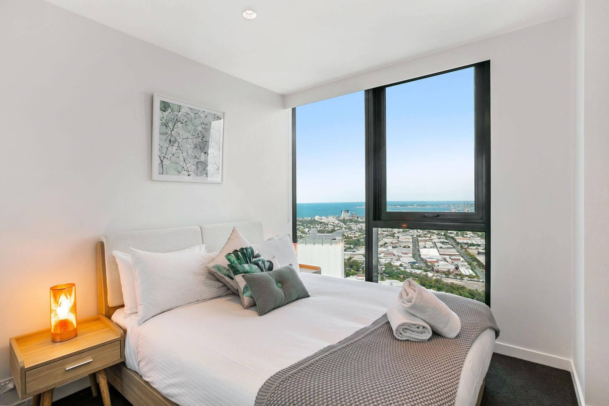 Serviced Apartments Melbourne - Platinum Aparthotel Melbourne