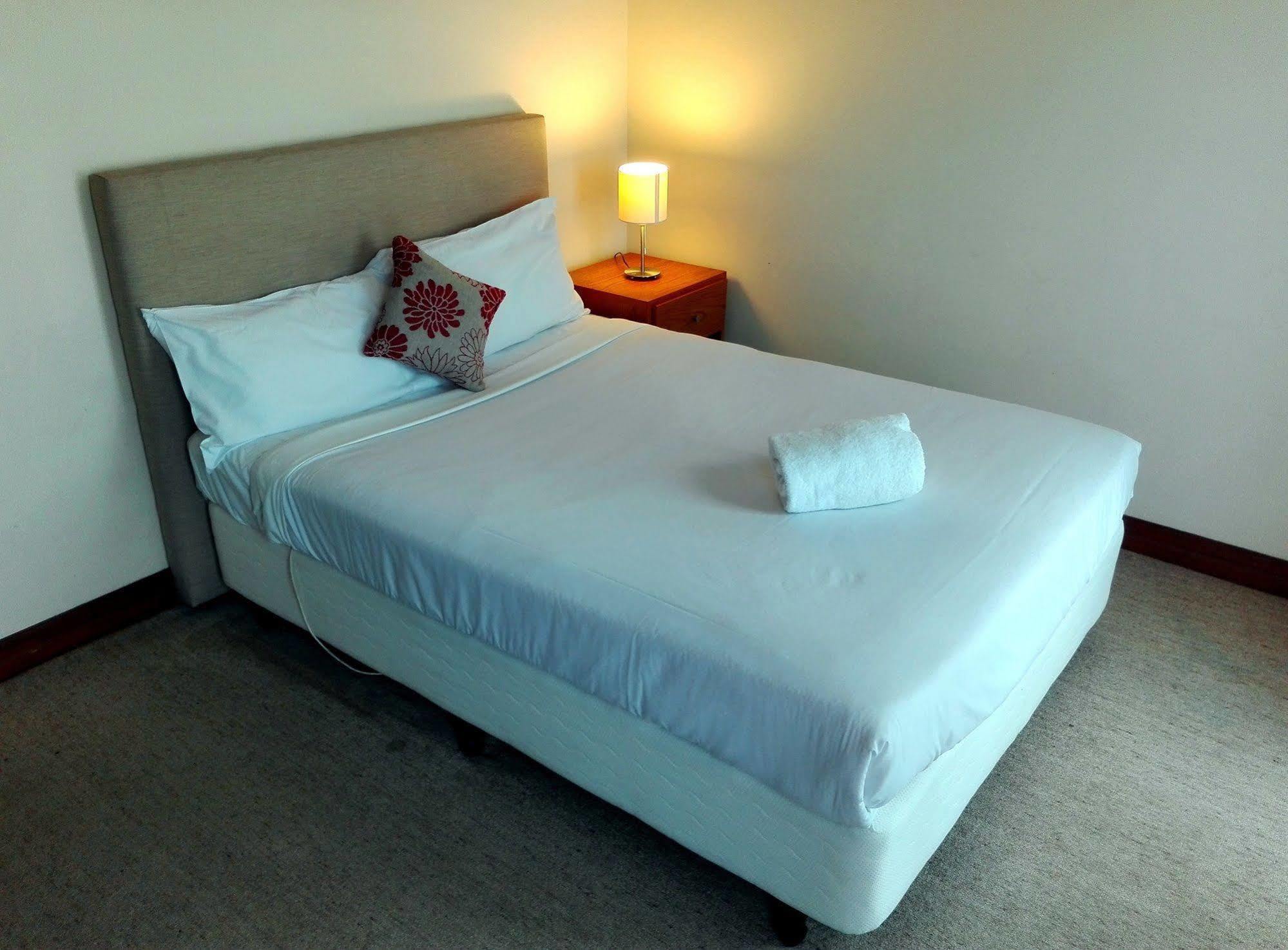 Glen Hotel Melbourne