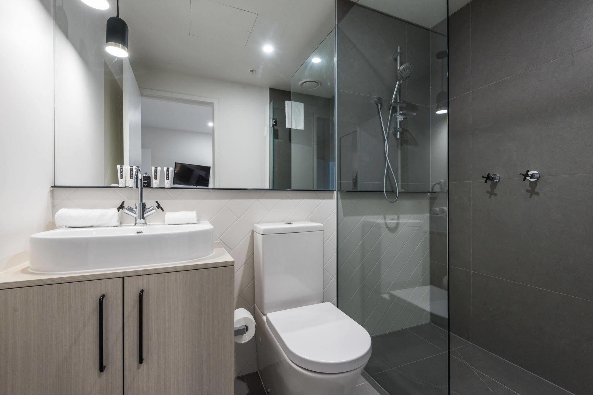 Aparthotel Playhouse Abbotsford Melbourne