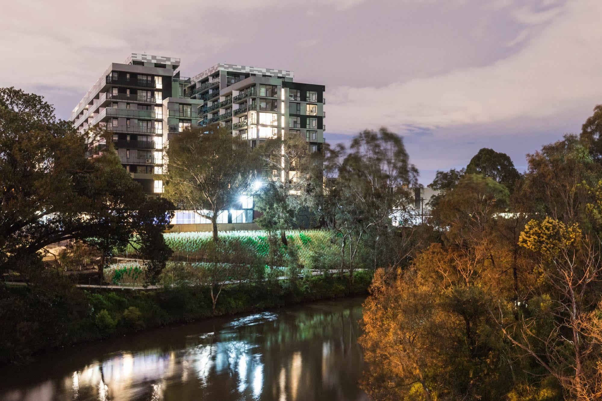 Aparthotel Playhouse Abbotsford 4*