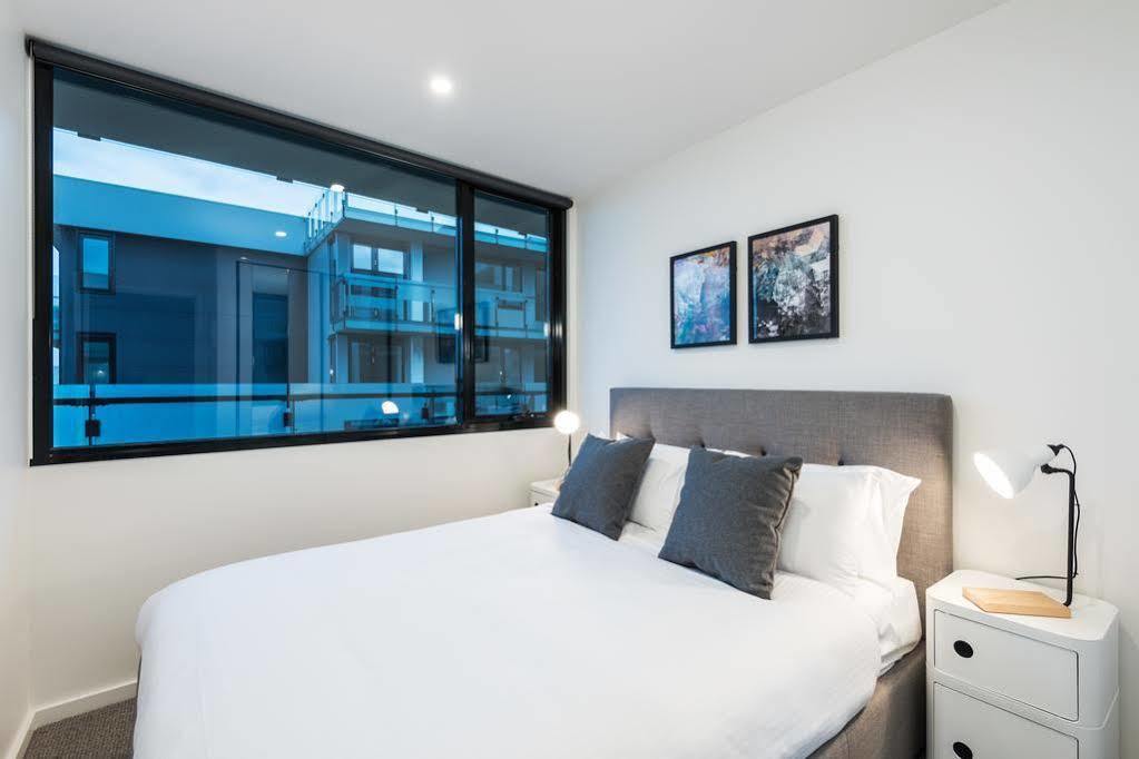 Playhouse Abbotsford Aparthotel