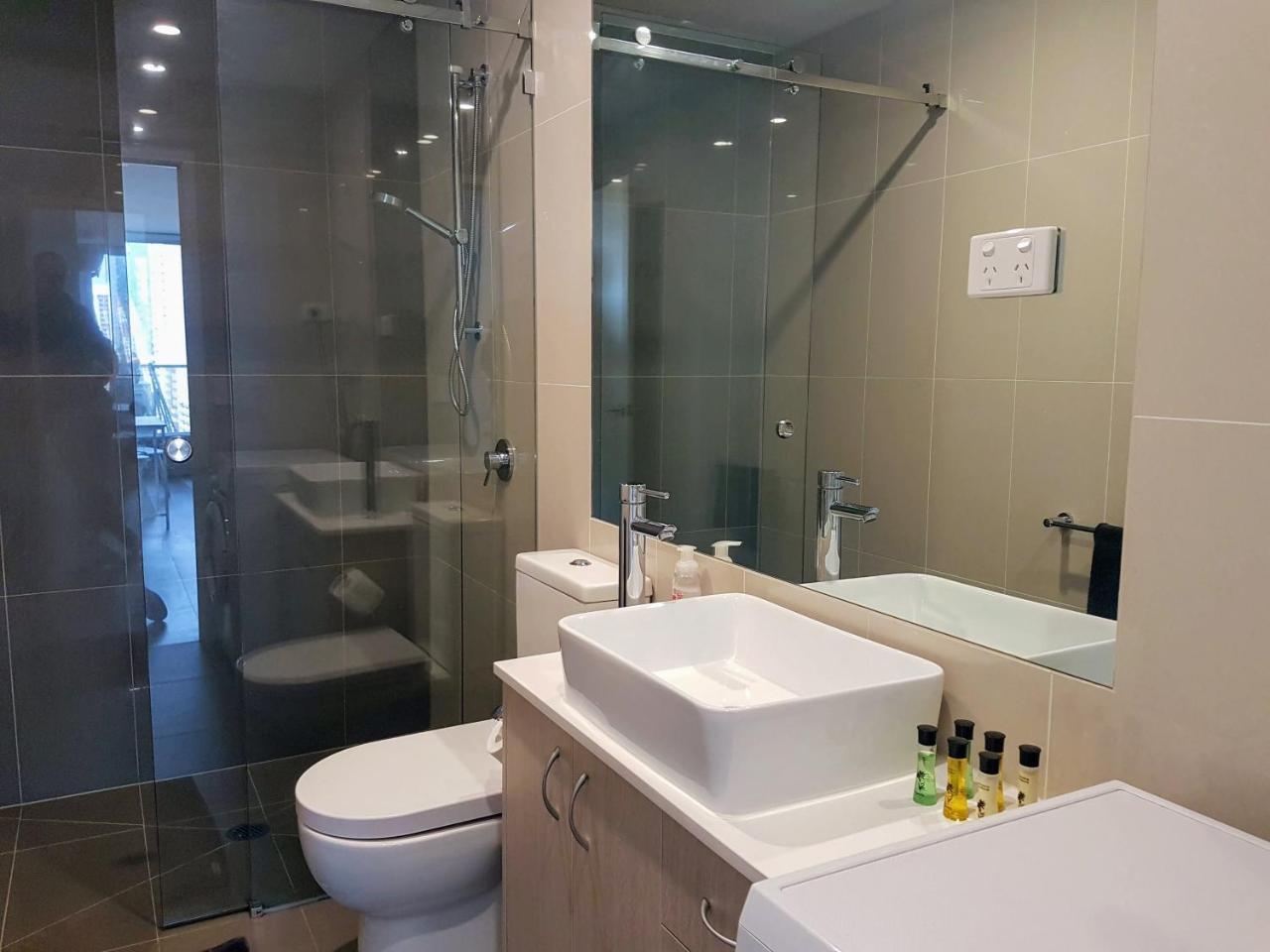 Apartment Homely Getaways At 429 Spencer *